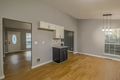 2060 Bedford Court, Lithonia, GA 30058 - Photo 14