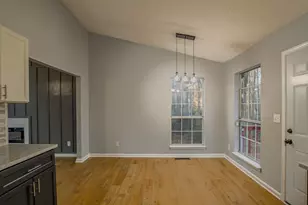 2060 Bedford Ct, Lithonia, GA 30058 - Photo 8