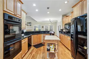 404 Brookview Cir, Atlanta, GA 30339 - Photo 8