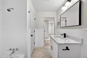 201 E Simon Terrace NW, Atlanta, GA 30318 - Photo 32