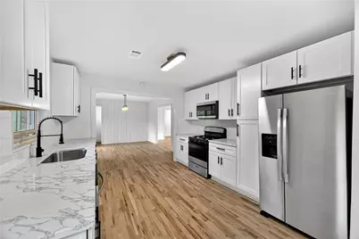 201 E Simon Terrace NW, Atlanta, GA 30318 - Photo 26