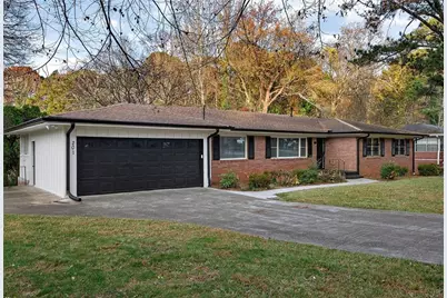 201 E Simon Terrace NW, Atlanta, GA 30318 - Photo 2