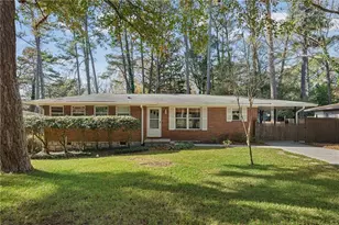 2493 Warwick Cir NE, Atlanta, GA 30345 - Photo 2