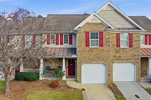 550 Fox Creek Crossing, Woodstock, GA 30188 - Photo 1