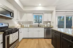 645 Anderson Walk, Marietta, GA 30062 - Photo 8