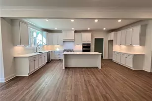 327 Primrose Ln, Pendergrass, GA 30567 - Photo 6