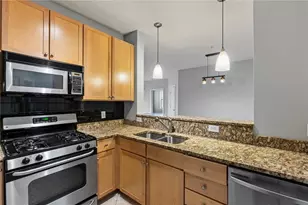 799 Hammond Dr, Atlanta, GA 30328 - Photo 8