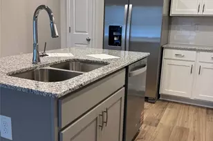 9440 Maple Grv Ln, Jonesboro, GA 30328 - Photo 4