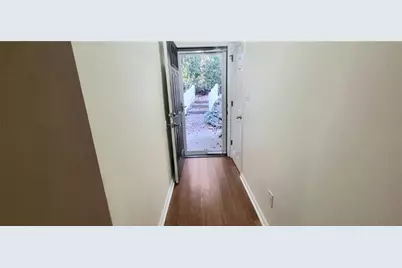 2105 N Forest Trail NE, Dunwoody, GA 30338 - Photo 24