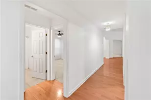 5645 Ashmoore Ct, Flowery Branch, GA 30542 - Photo 4