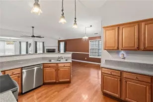 5645 Ashmoore Ct, Flowery Branch, GA 30542 - Photo 12