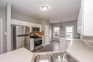 5967 Yellowood Ct, Atlanta, GA 30349 - Photo 10