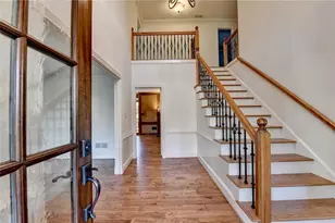 105 May Glen Way, Roswell, GA 30076 - Photo 4