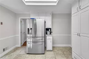 591 Battersea Dr, Lawrenceville, GA 30044 - Photo 2