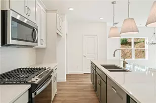 237 Bluffington Wy, Marietta, GA 30066 - Photo 4