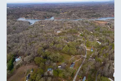 3209 Hall Drive, Gainesville, GA 30501 - Photo 6