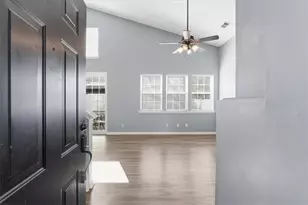 156 W Oaks Pl, Woodstock, GA 30188 - Photo 4