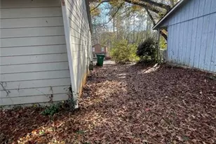 713 Martin Rd, Stone Mountain, GA 30088 - Photo 16
