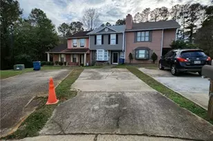 8173 Canyon Forge Dr, Riverdale, GA 30274 - Photo 2