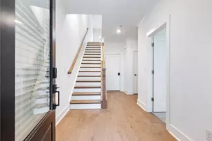 525 Ashbury Dr, Roswell, GA 30076 - Photo 2