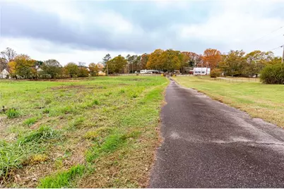 8105 Jot Em Down Road, Gainesville, GA 30506 - Photo 12