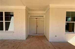 2646 Waters Edge Dr, Gainesville, GA 30504 - Photo 4