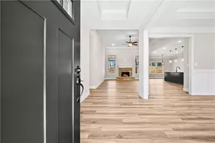 37 Hometown Ct, Jefferson, GA 30549 - Photo 2