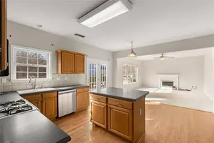 2139 Cathcart Ct, Lawrenceville, GA 30045 - Photo 14