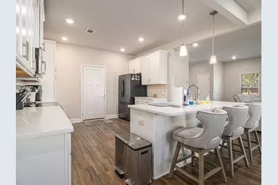 394 Greenleaf, Lilburn, GA 30047 - Photo 6