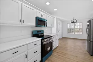 2218 Smallwood Springs Dr, Gainesville, GA 30507 - Photo 10