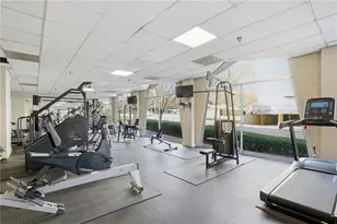 2479 Peachtree Rd NE, Atlanta, GA 30305 - Photo 18