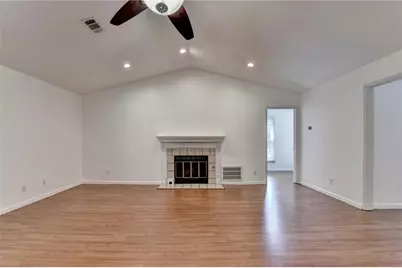 510 Garden Court, Atlanta, GA 30328 - Photo 4