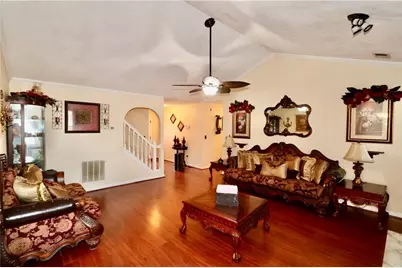 9502 Whaleys Lake Trace, Jonesboro, GA 30238 - Photo 2