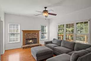 528 Wisteria Dr, Woodstock, GA 30188 - Photo 14