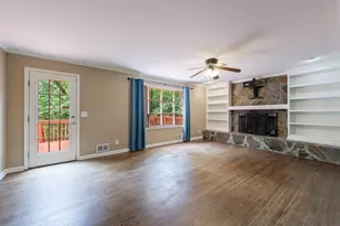 10565 Shallowford Rd, Roswell, GA 30075 - Photo 12