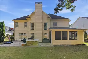 7022 Bennington Ln, Cumming, GA 30041 - Photo 32