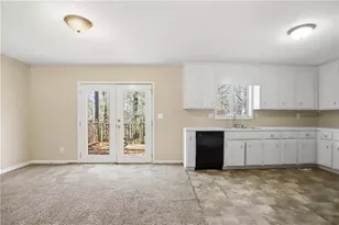 4899 Hawk Trail NE, Marietta, GA 30066 - Photo 8