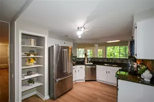 46 Dunwoody Springs Dr, Atlanta, GA 30328 - Photo 16