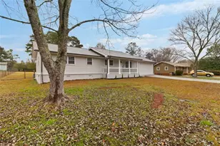 6896 Laurel Wood Dr, Douglasville, GA 30135 - Photo 4