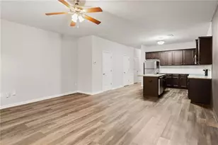 4497 Ravenwood Dr, Union City, GA 30291 - Photo 10