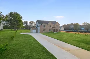 689 S Jeff Davis Dr, Fayetteville, GA 30215 - Photo 4