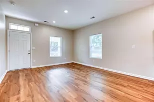 307 Davis St, Monroe, GA 30655 - Photo 16