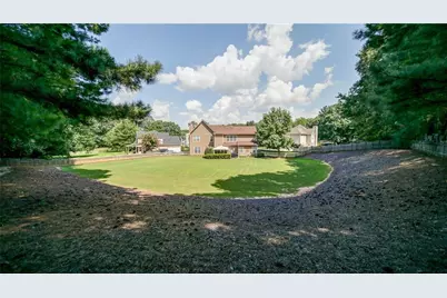 1401 Barimore Ct, Dacula, GA 30019 - Photo 2