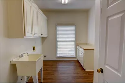 5305 Linnadine Way, Peachtree Corners, GA 30092 - Photo 18