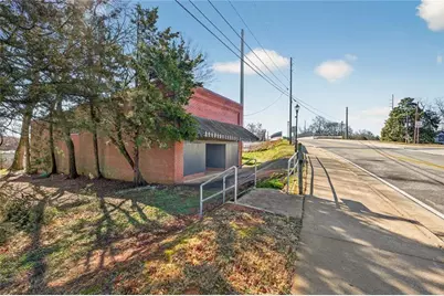 304 S Cherokee Road, Social Circle, GA 30025 - Photo 20