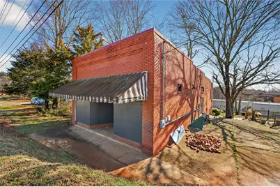 304 S Cherokee Road, Social Circle, GA 30025 - Photo 22