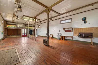 304 S Cherokee Road, Social Circle, GA 30025 - Photo 6