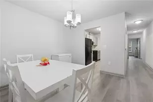 3102 Fairington Village Dr, Lithonia, GA 30038 - Photo 10