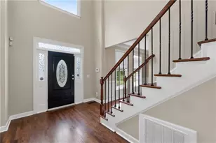 1811 Lake Cove Dr SW, Atlanta, GA 30331 - Photo 2