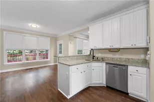 1811 Lake Cove Dr SW, Atlanta, GA 30331 - Photo 6